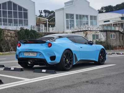 Lotus EVORA