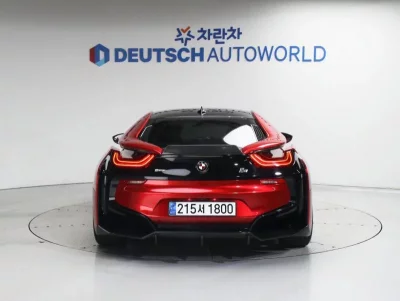 BMW i8