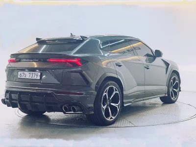 Lamborghini URUS