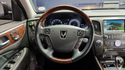 Hyundai Equus