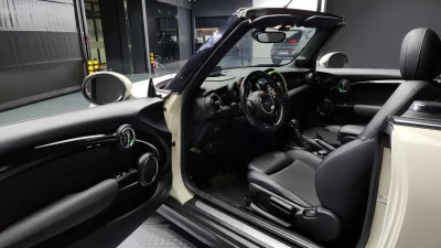 MINI Cooper Convertible