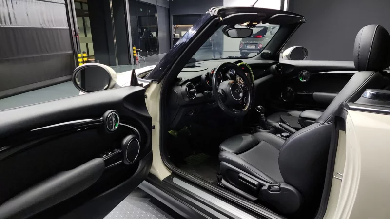 MINI Cooper Convertible