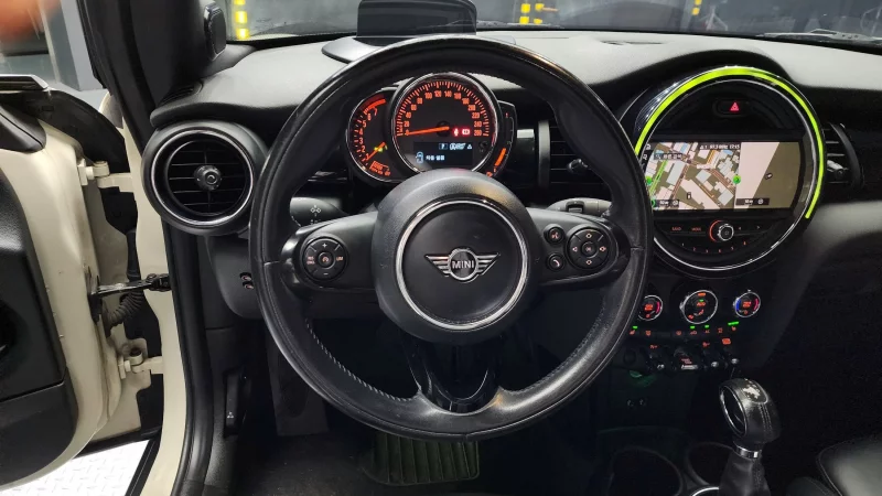 MINI Cooper Convertible