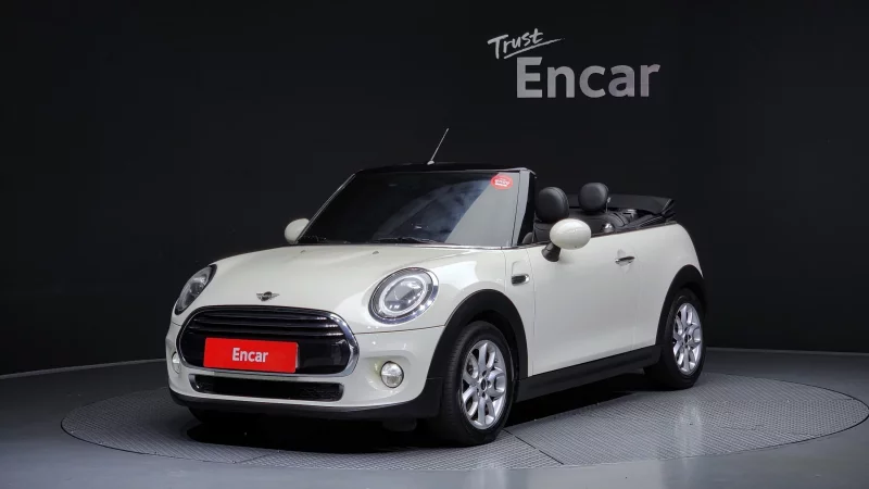MINI Cooper Convertible