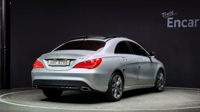 Mercedes-Benz CLA-Class