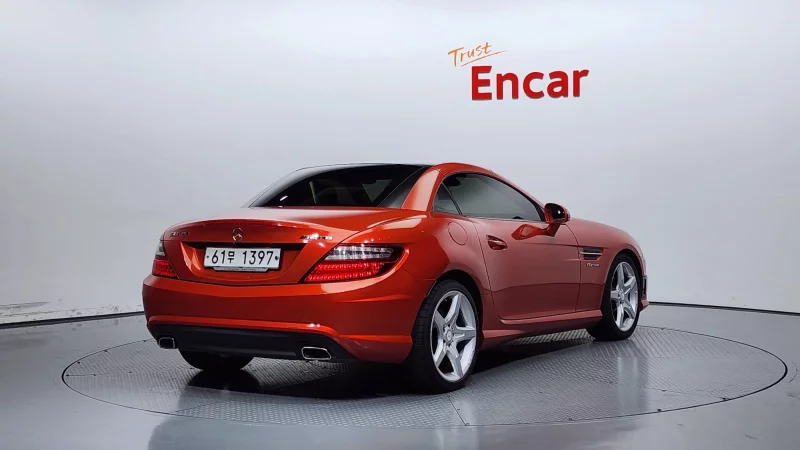 Mercedes-Benz SLK-Class