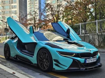 BMW i8