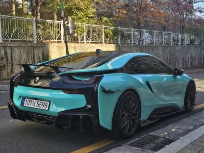 BMW i8