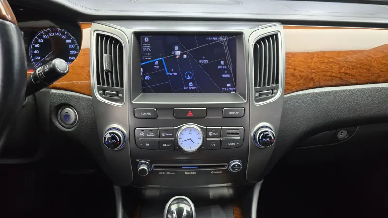 Hyundai Equus