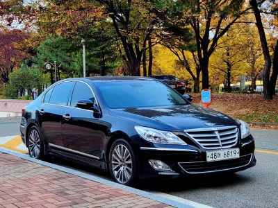 Hyundai Genesis
