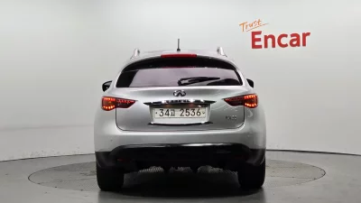 Infiniti FX