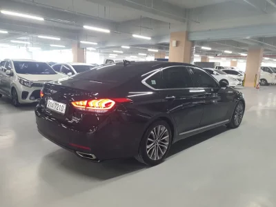 Hyundai Genesis