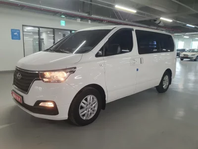 Hyundai Starex