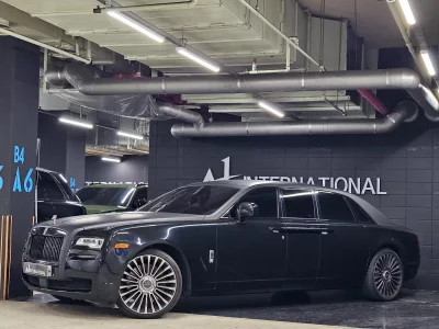 Rolls-Royce GHOST