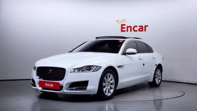 Jaguar XF