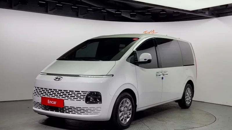 Hyundai Staria