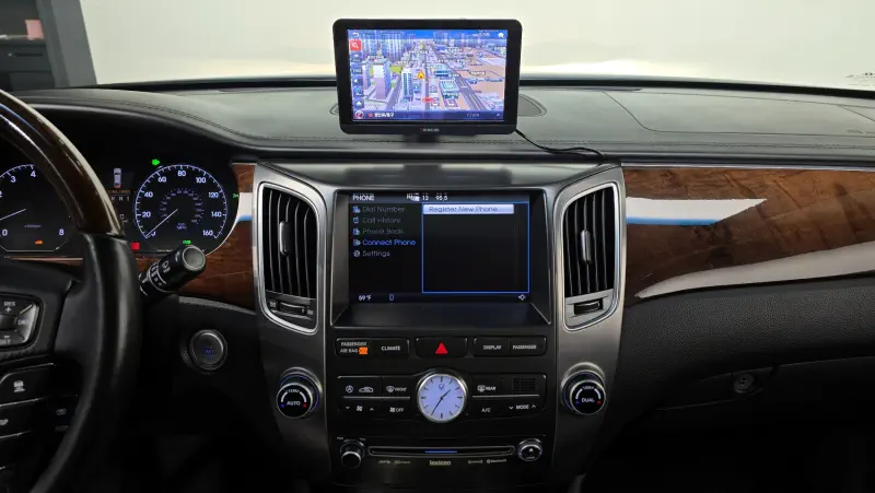 Hyundai Equus