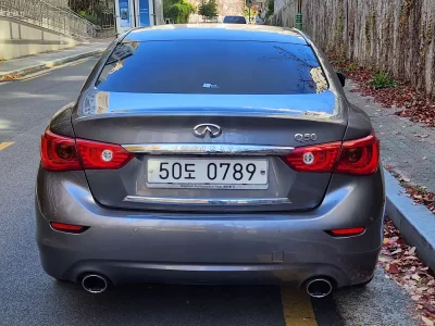 Infiniti Q50