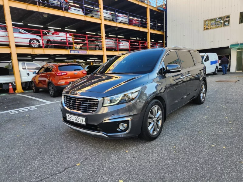 Kia Carnival