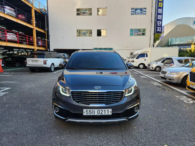 Kia Carnival
