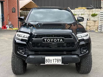 Toyota TACOMA