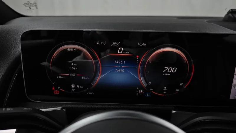 Mercedes-Benz GLB-Class