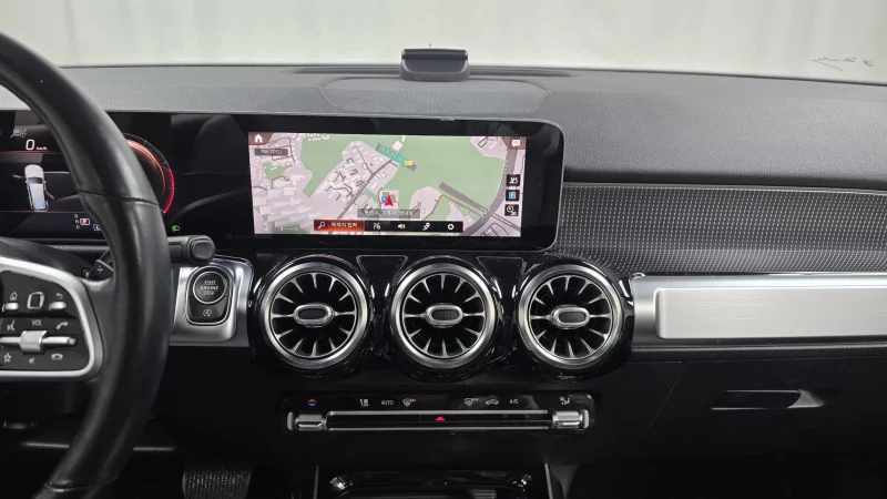 Mercedes-Benz GLB-Class