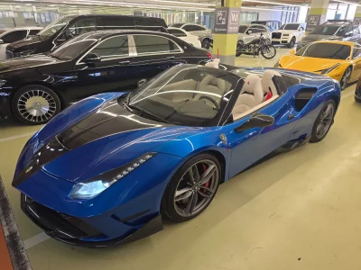 Ferrari 488