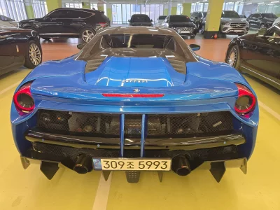 Ferrari 488