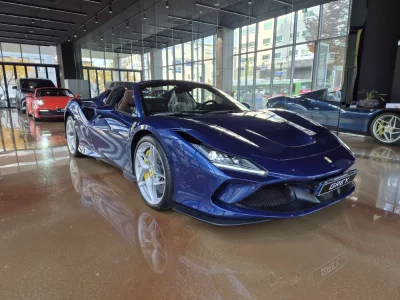 Ferrari F8