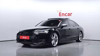 Audi S8