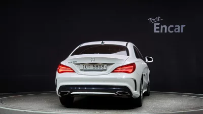 Mercedes-Benz CLA-Class