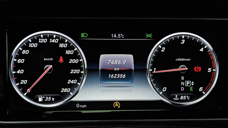 Mercedes-Benz S-Class