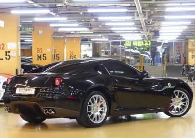 Ferrari 599