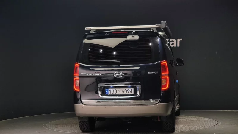 Hyundai Starex