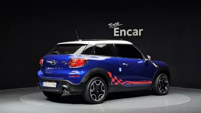 MINI Paceman