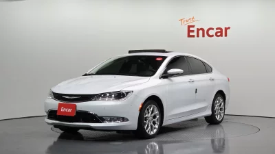 Chrysler 200