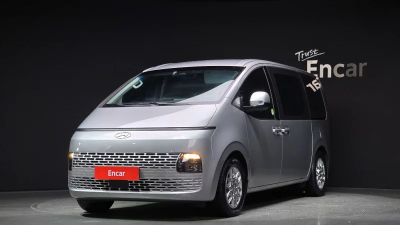 Hyundai Staria