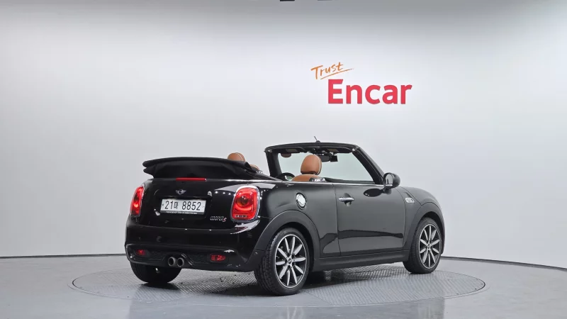 MINI Cooper Convertible
