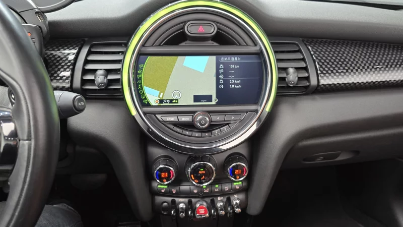 MINI Cooper Convertible