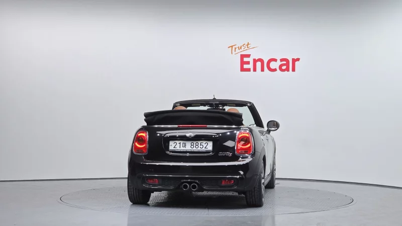 MINI Cooper Convertible