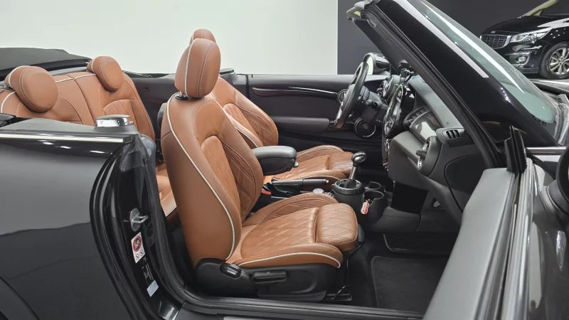 MINI Cooper Convertible