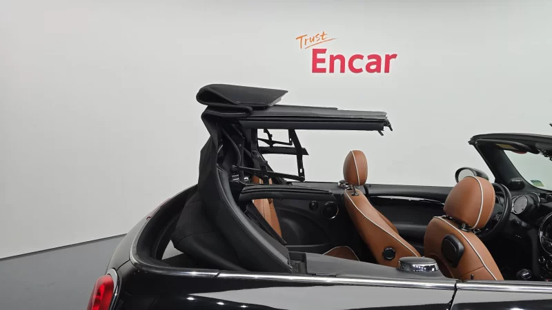 MINI Cooper Convertible