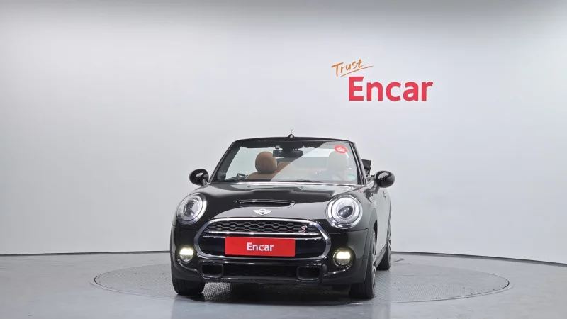 MINI Cooper Convertible