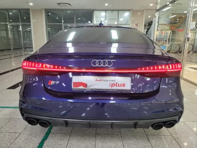 Audi S7