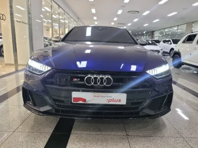 Audi S7