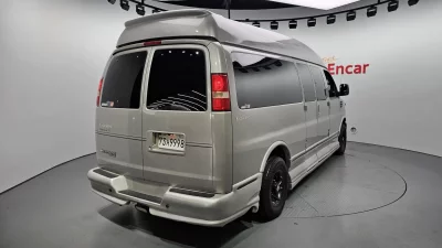 Chevrolet Express Van