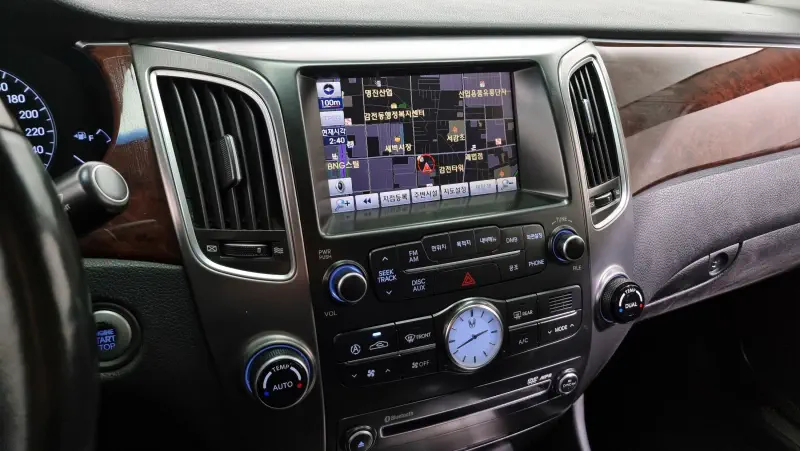 Hyundai Equus