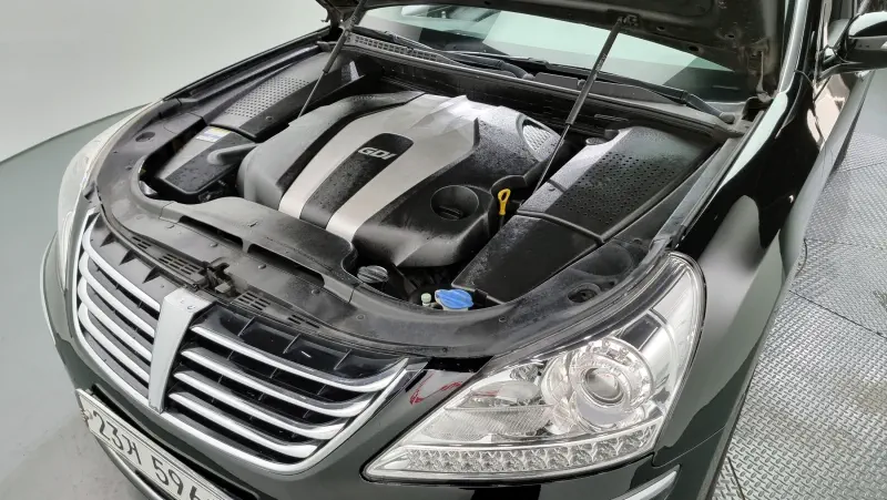Hyundai Equus
