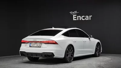 Audi S7